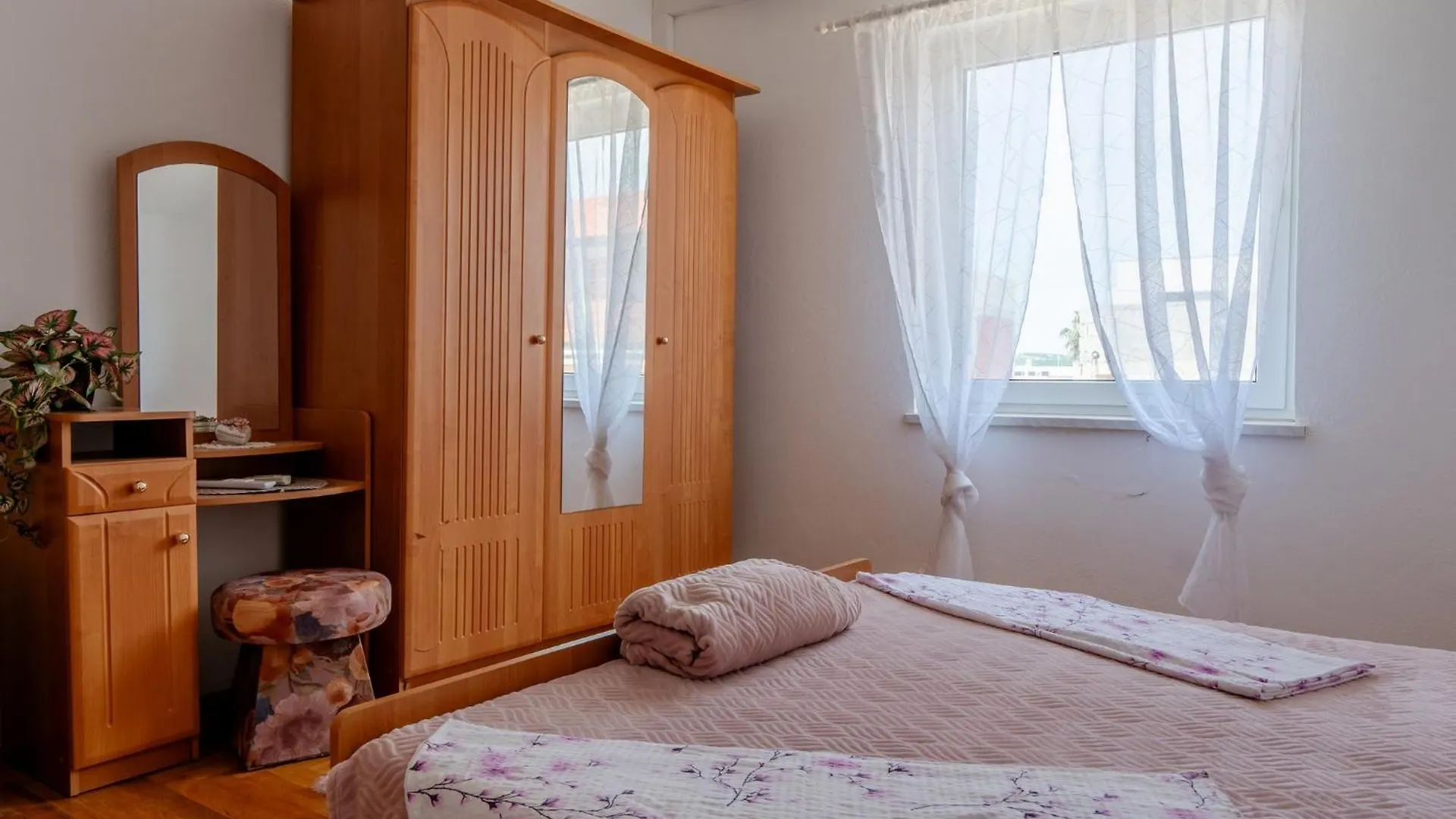 Apartments Bozena Vir