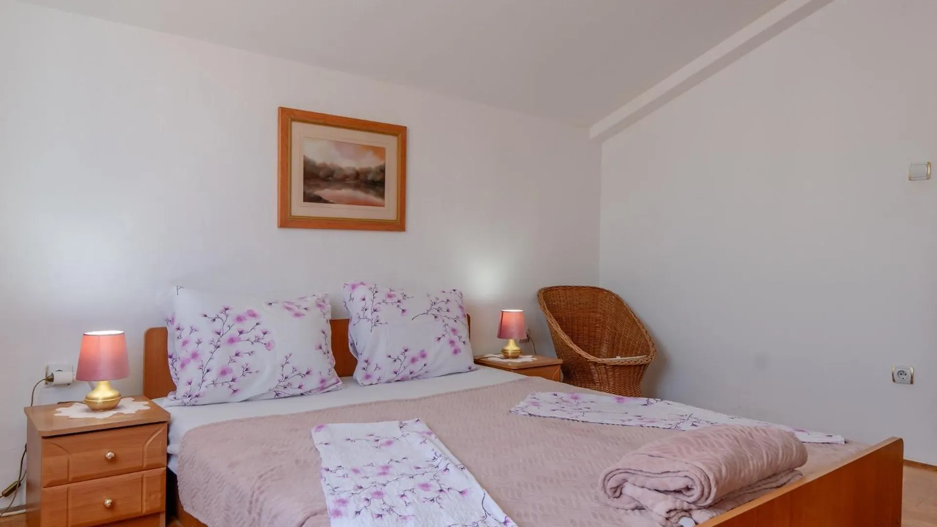 Apartments Bozena Vir 0*,